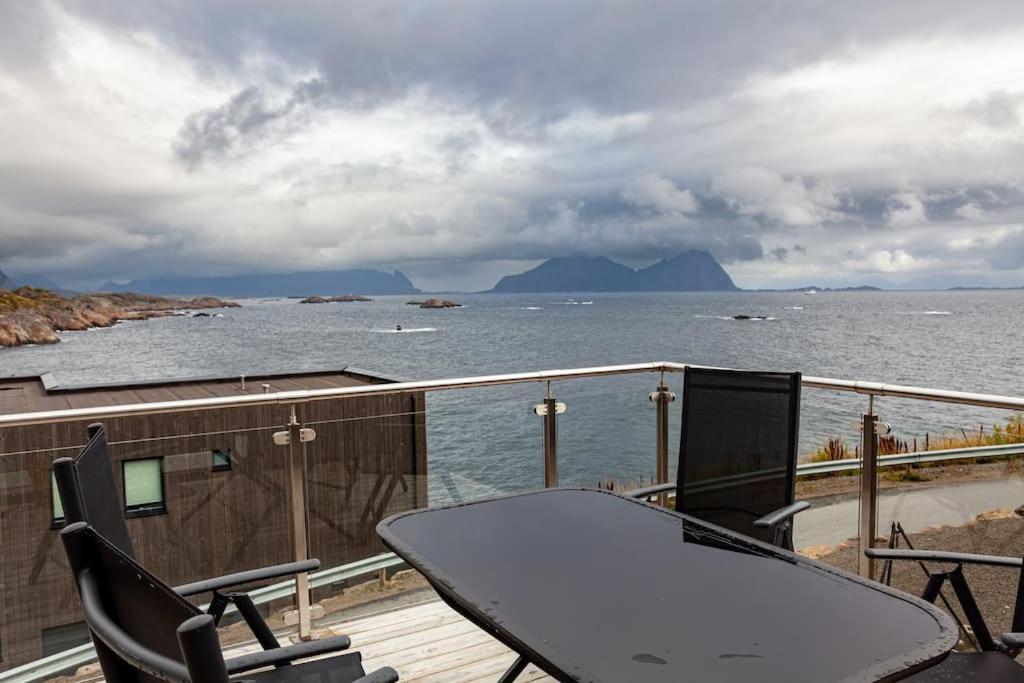 Amazing Seaview Lodge, Kabelvag Kabelvåg Exterior foto